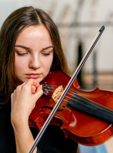 afinar el violin con micro afinadores para realizar los ajustes mas finos