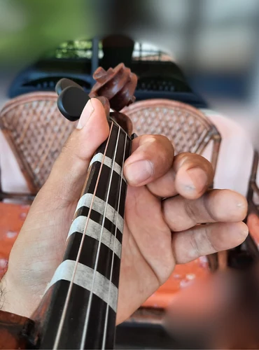 pulsar sobre primera linea guia del violin
